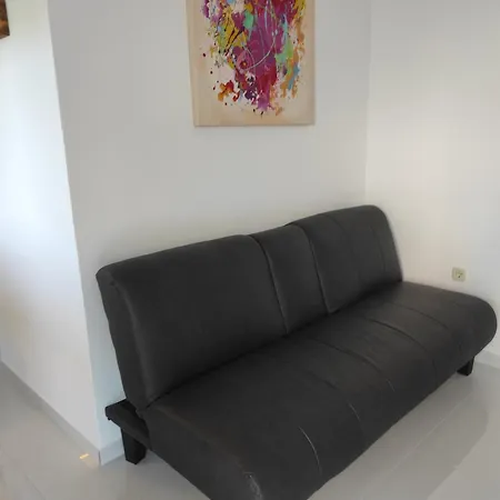 Kero * Bibinje
