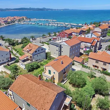 Kero Appartement Bibinje