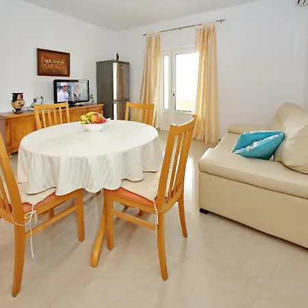 Kero Appartement Bibinje