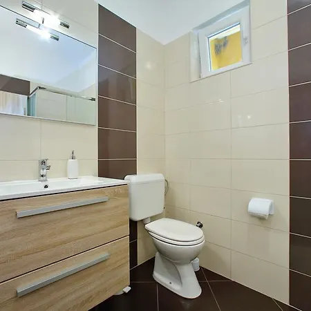 Kero Apartment *