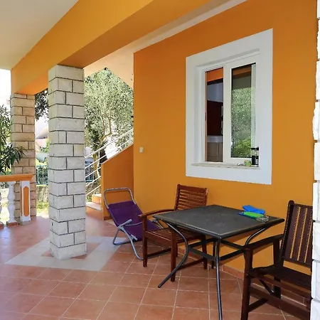 Apartment Kero Bibinje